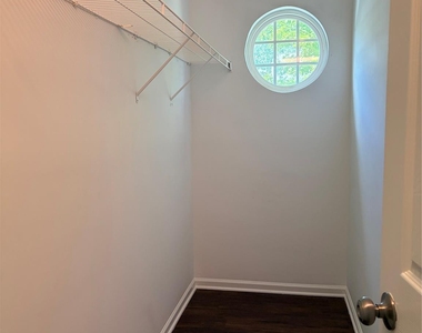 3707 Rocky Brook Court - Photo Thumbnail 20