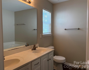 3707 Rocky Brook Court - Photo Thumbnail 22