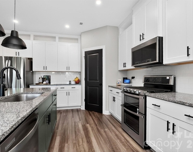 4514 Bright Road - Photo Thumbnail 17