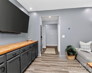 4514 Bright Road - Photo Thumbnail 13