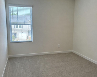 9025 Foggy Brook Loop - Photo Thumbnail 16