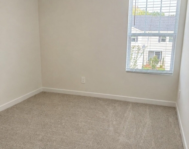 9025 Foggy Brook Loop - Photo Thumbnail 11