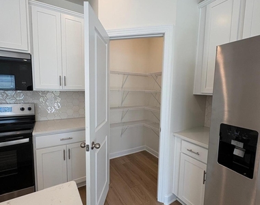 9025 Foggy Brook Loop - Photo Thumbnail 10