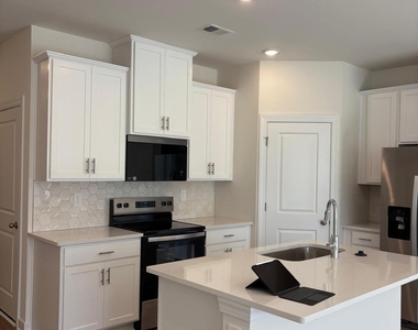 9025 Foggy Brook Loop - Photo Thumbnail 8