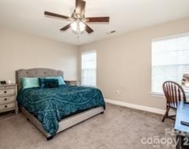 4151 Kenton Glenn Court Nw - Photo Thumbnail 12