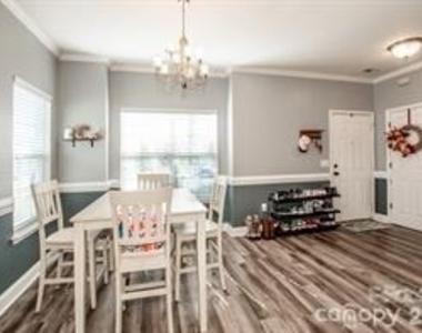 4151 Kenton Glenn Court Nw - Photo Thumbnail 6