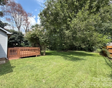 11111 Meadow Bank Lane - Photo Thumbnail 14