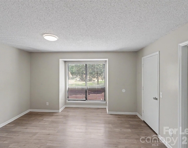 10971 Harrowfield Road - Photo Thumbnail 2