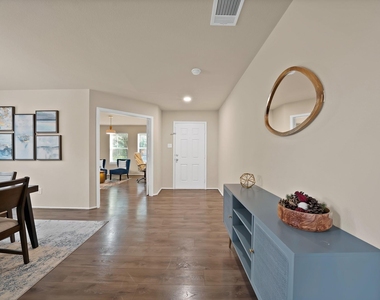 3201 Hoover Drive - Photo Thumbnail 13