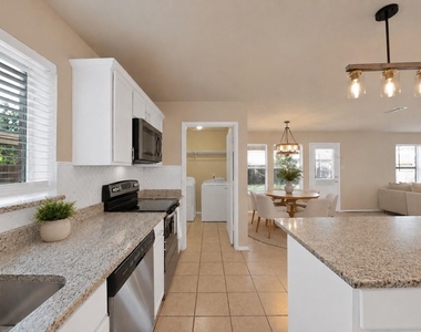 3201 Hoover Drive - Photo Thumbnail 10