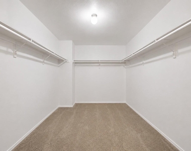 3201 Hoover Drive - Photo Thumbnail 21