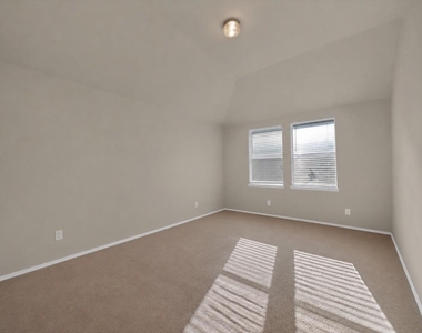 3201 Hoover Drive - Photo Thumbnail 27