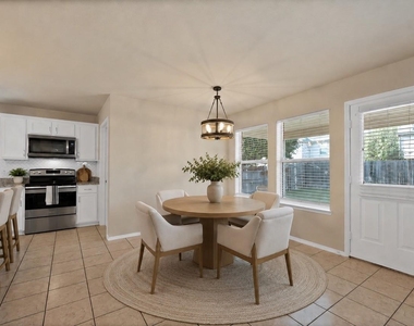 3201 Hoover Drive - Photo Thumbnail 6
