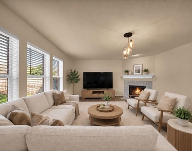 3201 Hoover Drive - Photo Thumbnail 4