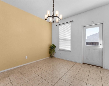 2412 Simmental Road - Photo Thumbnail 5