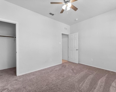 2412 Simmental Road - Photo Thumbnail 8