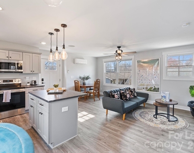 425 Tremont Avenue E - Photo Thumbnail 34