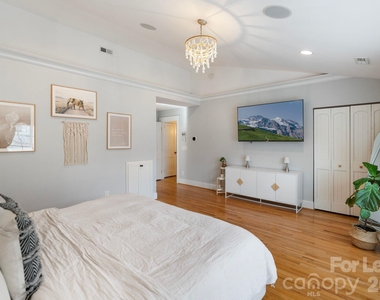 425 Tremont Avenue E - Photo Thumbnail 21
