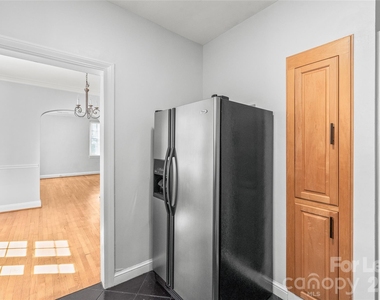 920 Monticello Terrace - Photo Thumbnail 11