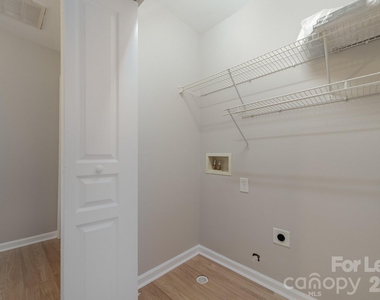 825 Gentlewinds Court - Photo Thumbnail 16