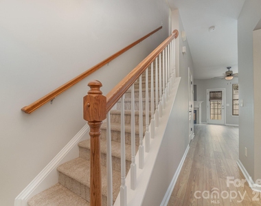 825 Gentlewinds Court - Photo Thumbnail 3