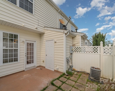 825 Gentlewinds Court - Photo Thumbnail 17