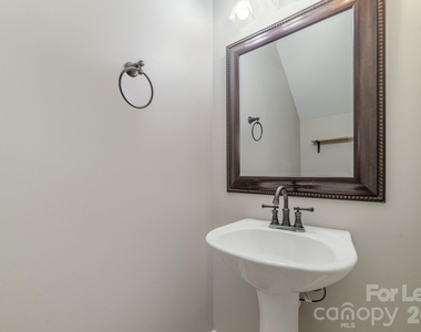 825 Gentlewinds Court - Photo Thumbnail 10