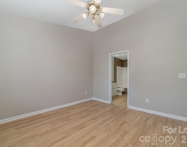 825 Gentlewinds Court - Photo Thumbnail 12