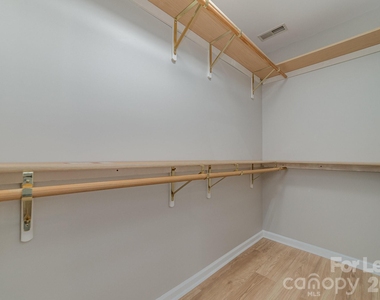 825 Gentlewinds Court - Photo Thumbnail 14