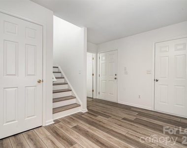 10307 Seedling Lane - Photo Thumbnail 9