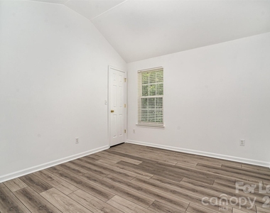 10307 Seedling Lane - Photo Thumbnail 13