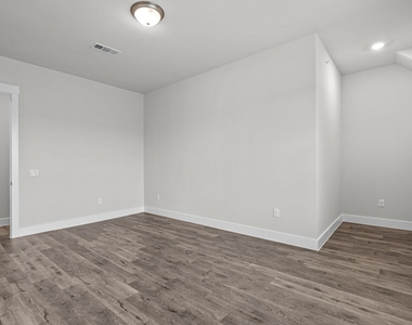 3294 Ganzer Road W - Photo Thumbnail 31