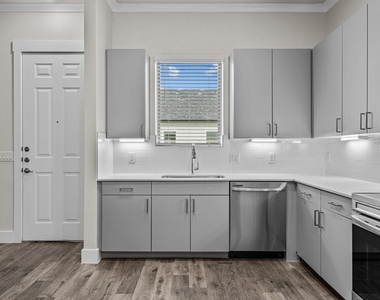 3294 Ganzer Road W - Photo Thumbnail 6