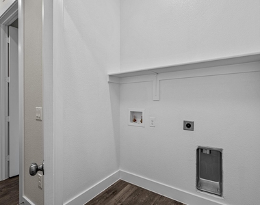 3294 Ganzer Road W - Photo Thumbnail 10