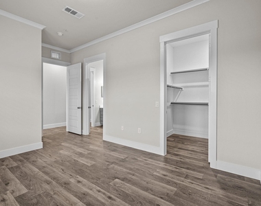 3293 Ganzer Road W - Photo Thumbnail 13