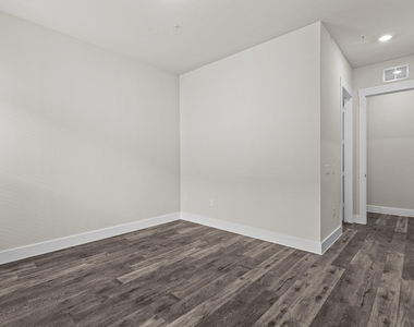 3291 Ganzer Road W - Photo Thumbnail 12