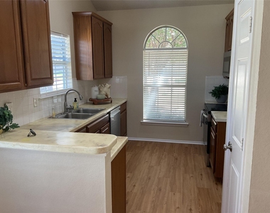 8400 Hickory Street - Photo Thumbnail 9