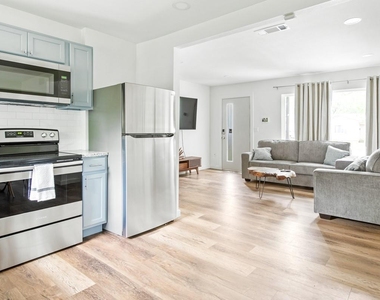 2321 Muret Street - Photo Thumbnail 6