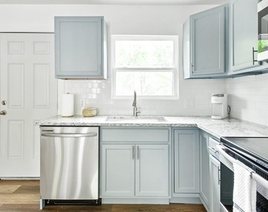 2321 Muret Street - Photo Thumbnail 8