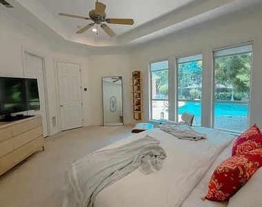 801 Timber Lake Circle - Photo Thumbnail 18