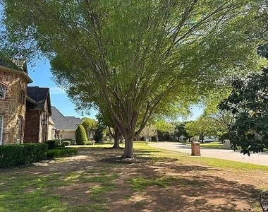 801 Timber Lake Circle - Photo Thumbnail 39