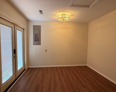 2024 N Saint Andrews Court - Photo Thumbnail 21