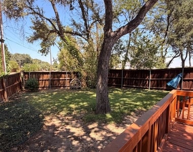 2024 N Saint Andrews Court - Photo Thumbnail 25