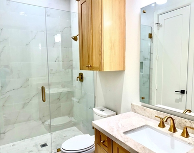 4428 Glenwick Lane - Photo Thumbnail 6