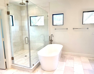 4428 Glenwick Lane - Photo Thumbnail 7