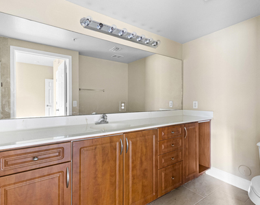 6450 Emerald Dunes Drive - Photo Thumbnail 24