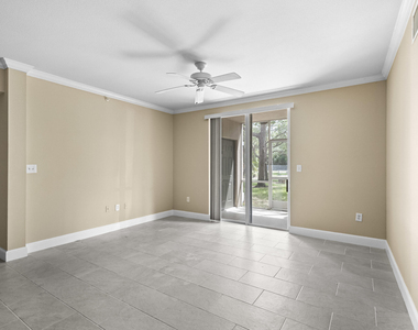 6450 Emerald Dunes Drive - Photo Thumbnail 15