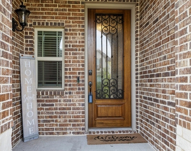 460 Country Meadows Boulevard - Photo Thumbnail 4
