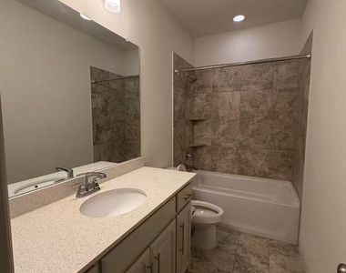 2417 Mare Road - Photo Thumbnail 11