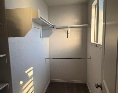 2417 Mare Road - Photo Thumbnail 14